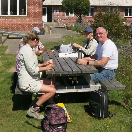 Hostel Aktivitetshuset Solhjem *